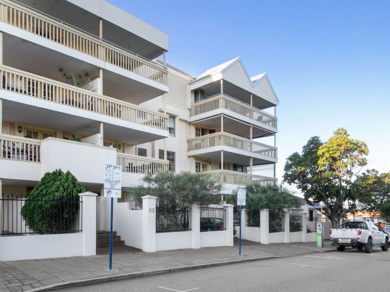 40/22 Nile Street, East Perth WA 6004
