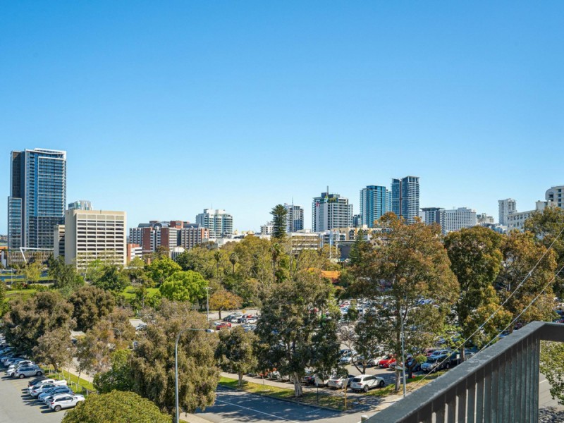 42/38-42 Waterloo Crescent, East Perth WA 6004