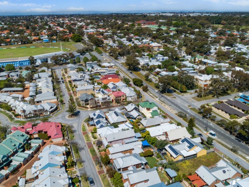 8 Bay Patch Street, East Fremantle WA 6158