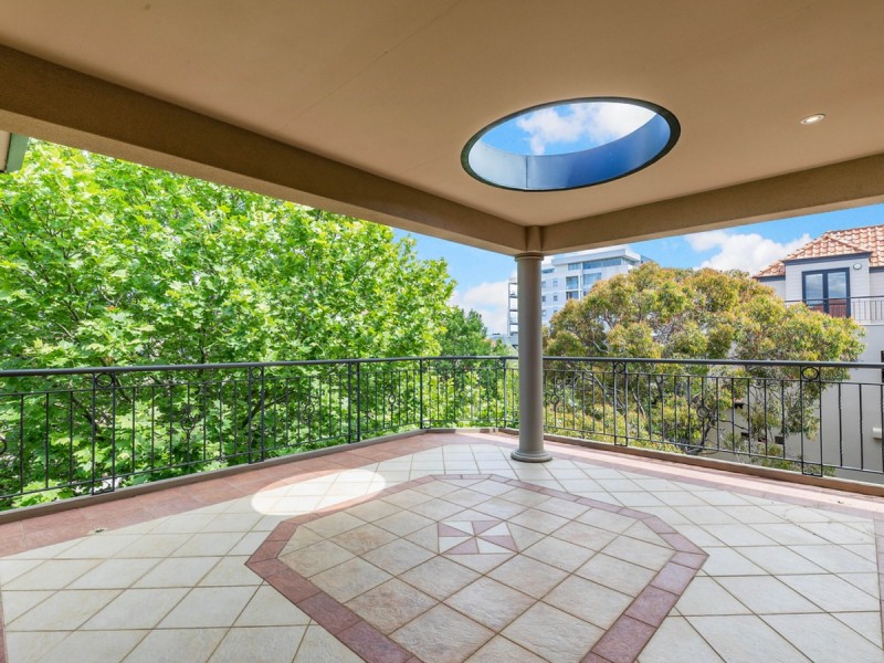 32 Victory Terrace, East Perth WA 6004