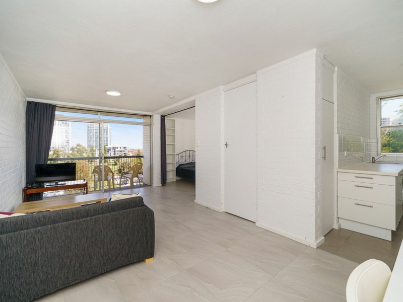 22/38-42 Waterloo Crescent, East Perth WA 6004