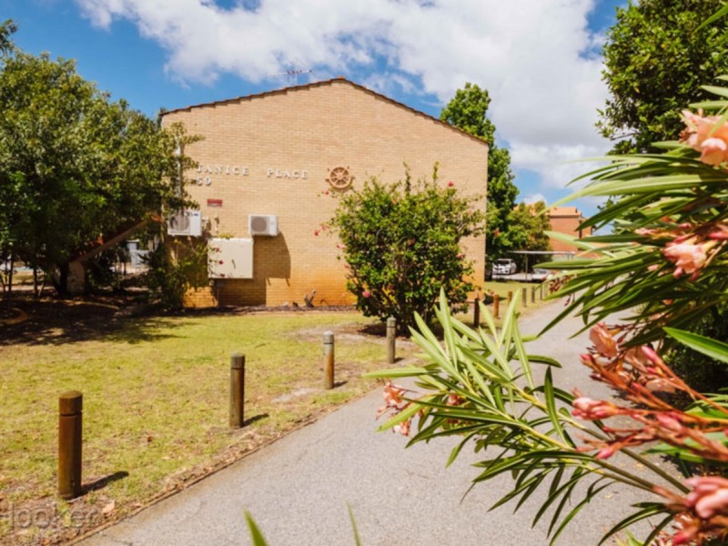 2 J/59 Tenth Avenue, Inglewood WA 6052