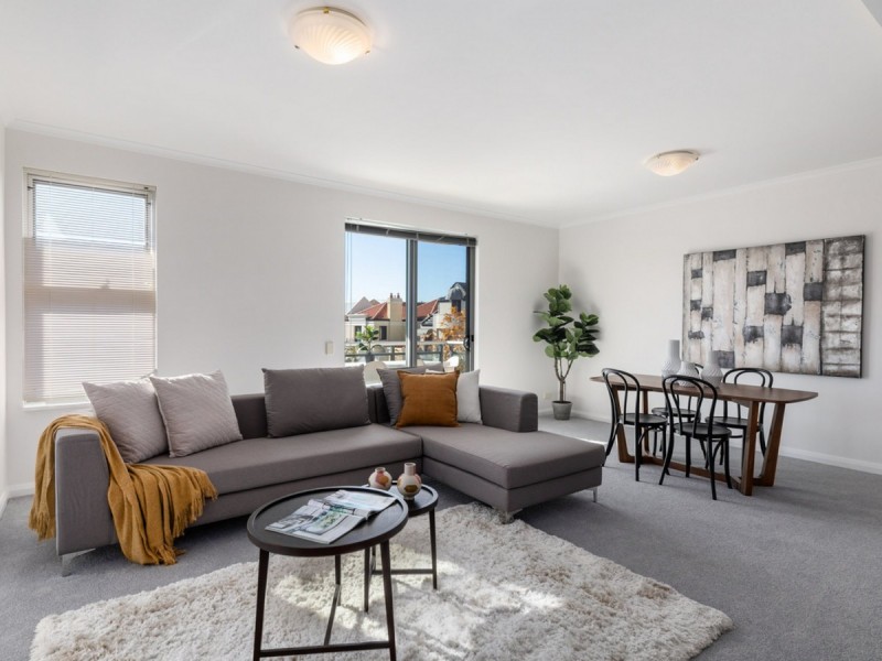 19/1 Henry Lawson Walk, East Perth WA 6004