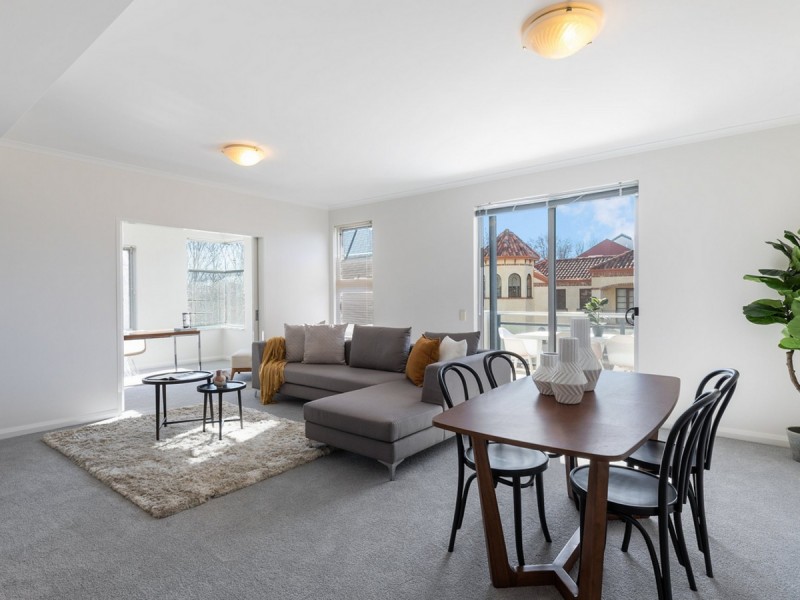 19/1 Henry Lawson Walk, East Perth WA 6004