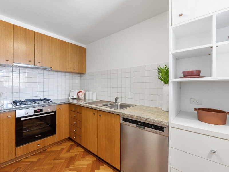 19/1 Henry Lawson Walk, East Perth WA 6004