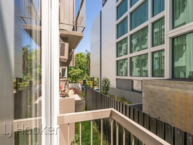 208/130A Mounts Bay Road, Perth WA 6000