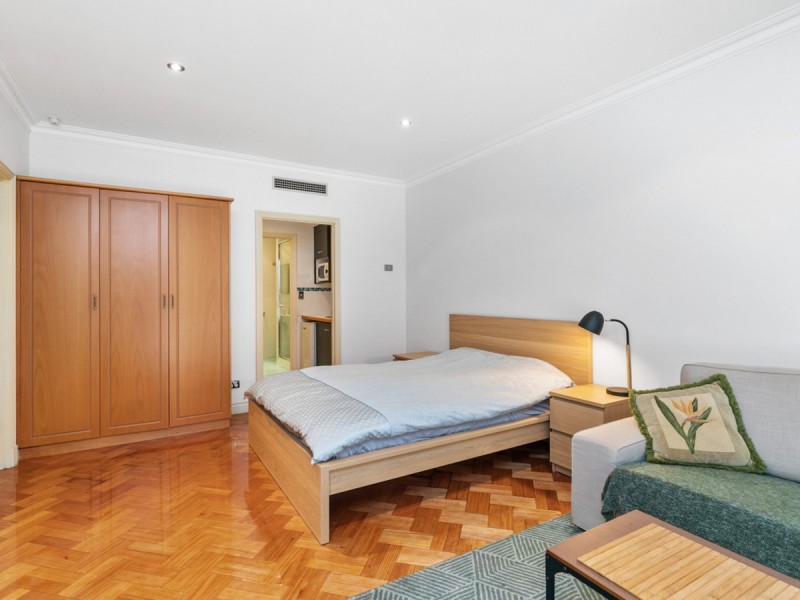 8 Victory Terrace, East Perth WA 6004