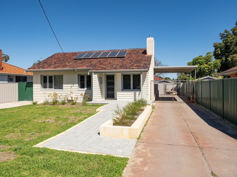 16 Crellin Way, Cloverdale WA 6105