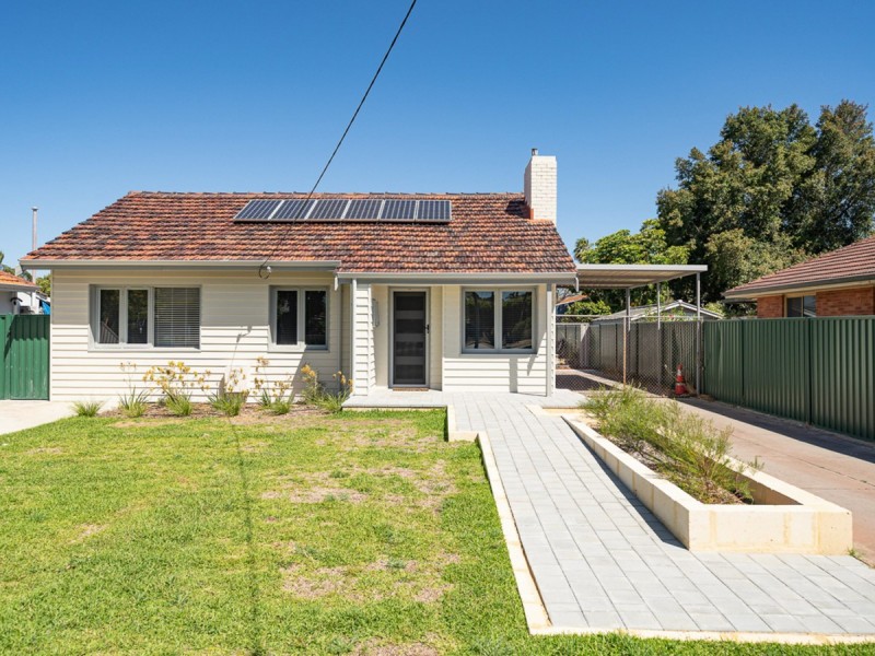 16 Crellin Way, Cloverdale WA 6105