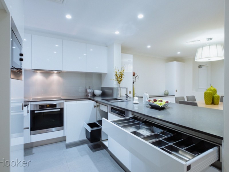 10/25 Haig Park Circle, East Perth WA 6004