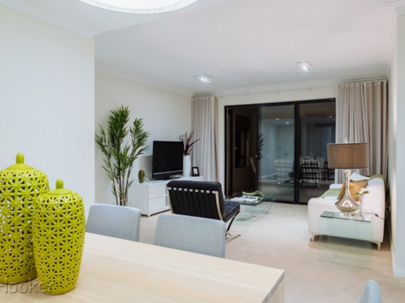 10/25 Haig Park Circle, East Perth WA 6004