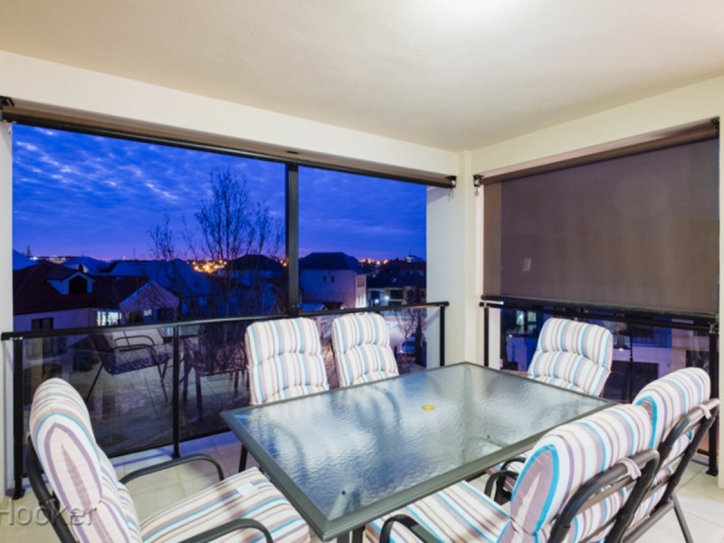 10/25 Haig Park Circle, East Perth WA 6004