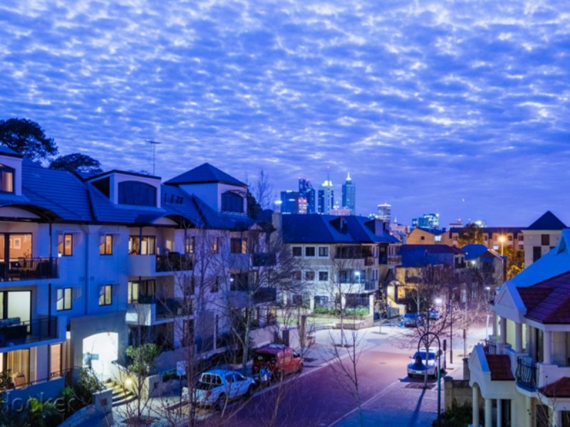 10/25 Haig Park Circle, East Perth WA 6004