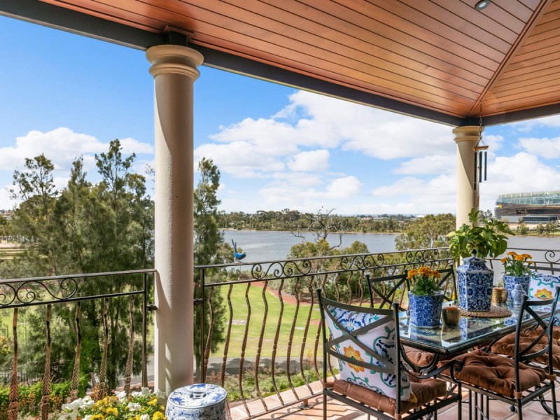 12 Gibraltar Way, East Perth WA 6004