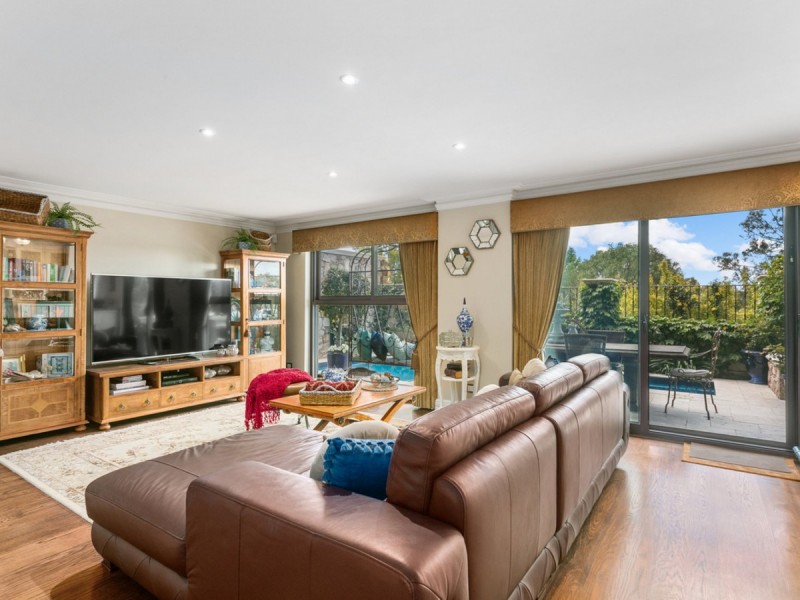 12 Gibraltar Way, East Perth WA 6004