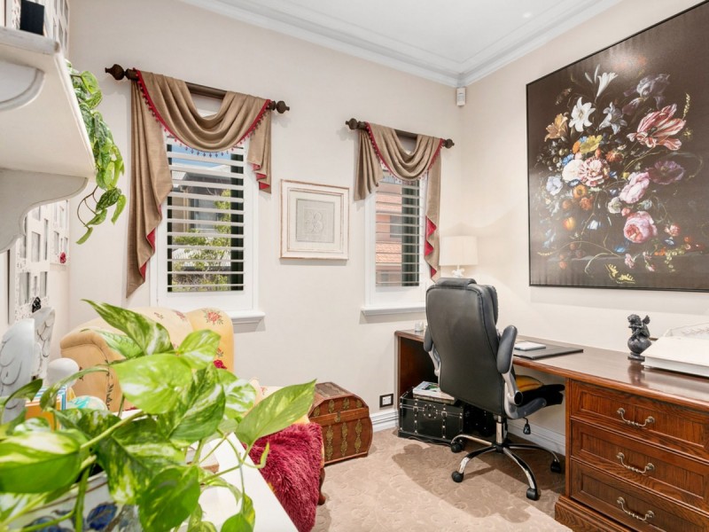 12 Gibraltar Way, East Perth WA 6004