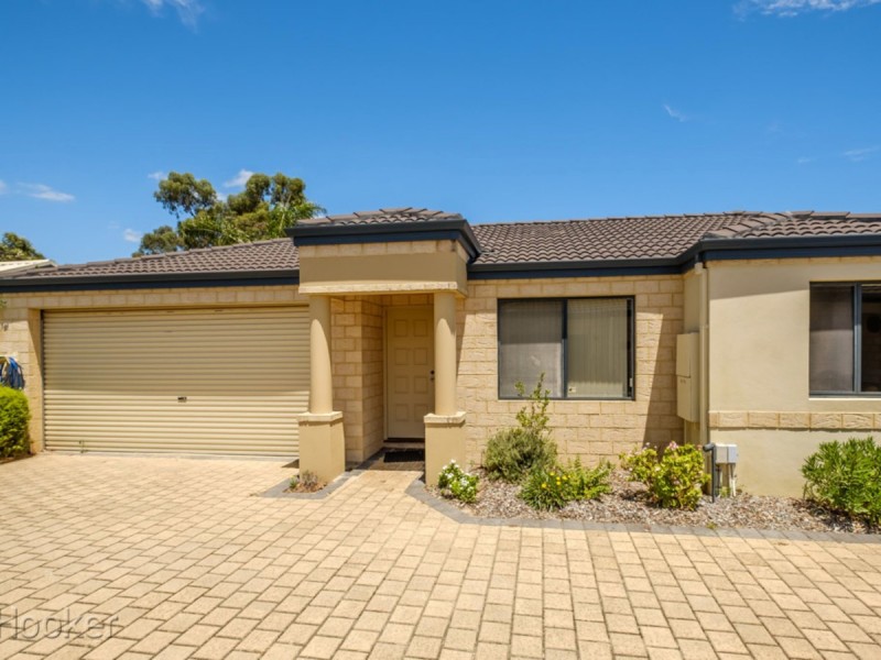 2/10 Leslie Street, Cannington WA 6107