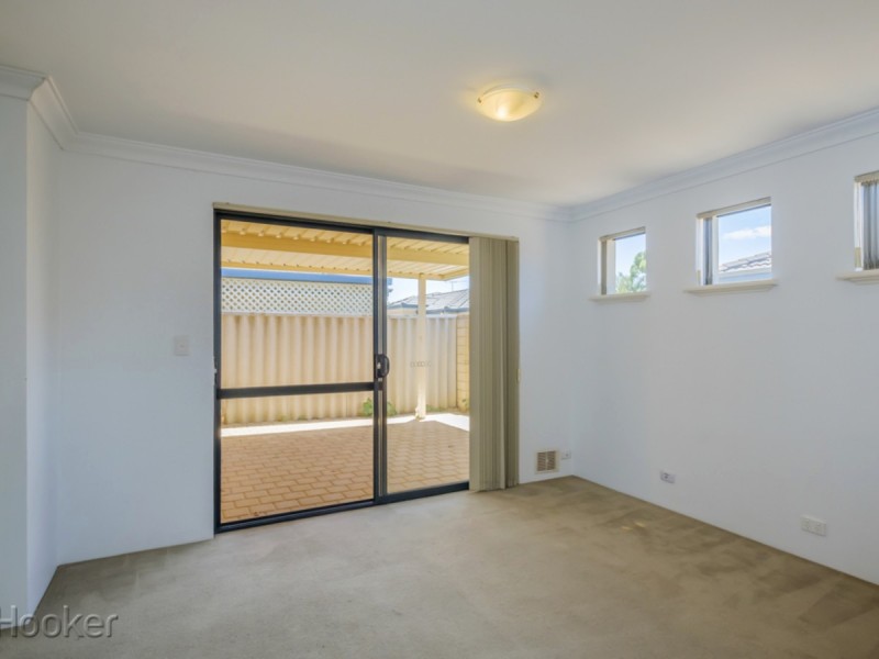 2/10 Leslie Street, Cannington WA 6107