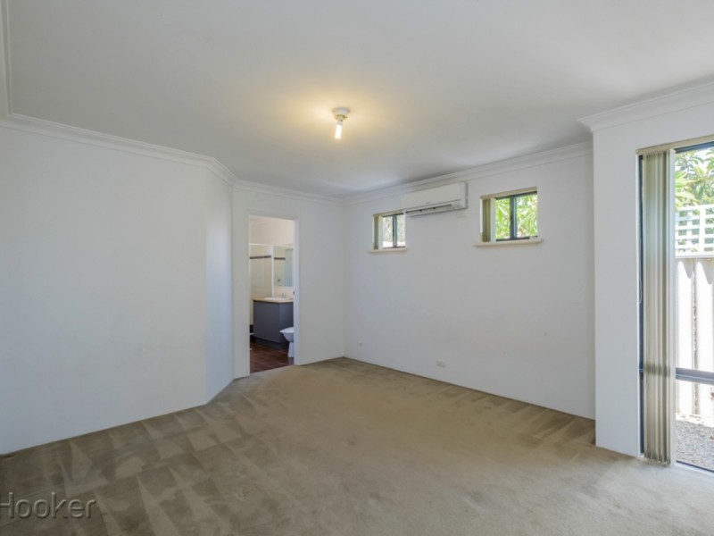 2/10 Leslie Street, Cannington WA 6107