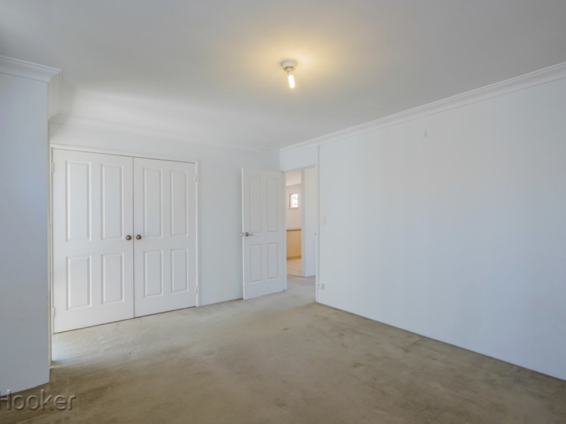 2/10 Leslie Street, Cannington WA 6107