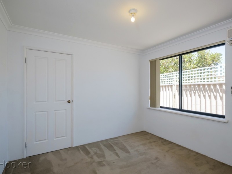2/10 Leslie Street, Cannington WA 6107