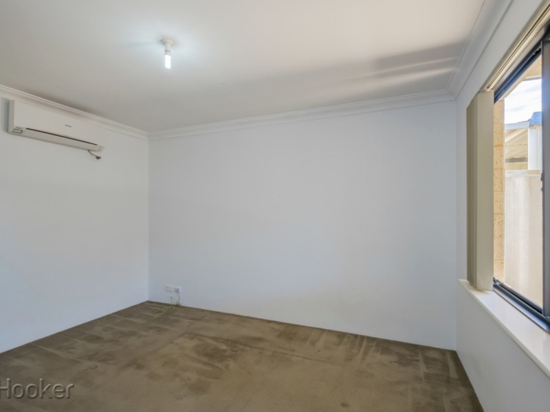 2/10 Leslie Street, Cannington WA 6107