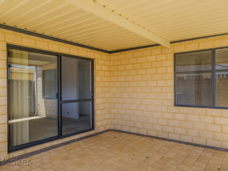2/10 Leslie Street, Cannington WA 6107