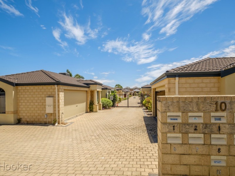 2/10 Leslie Street, Cannington WA 6107