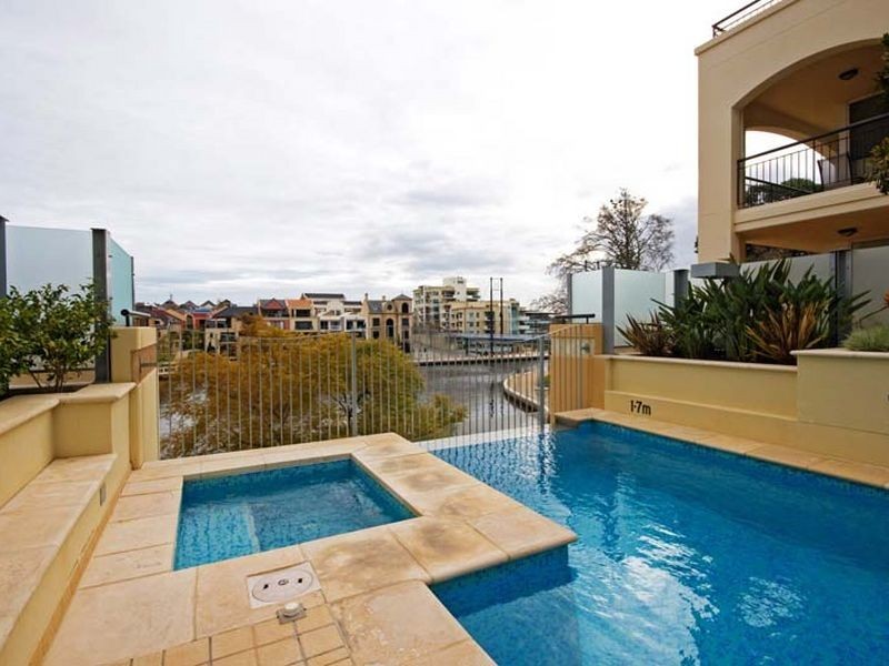 70/20 Royal Street, East Perth WA 6004