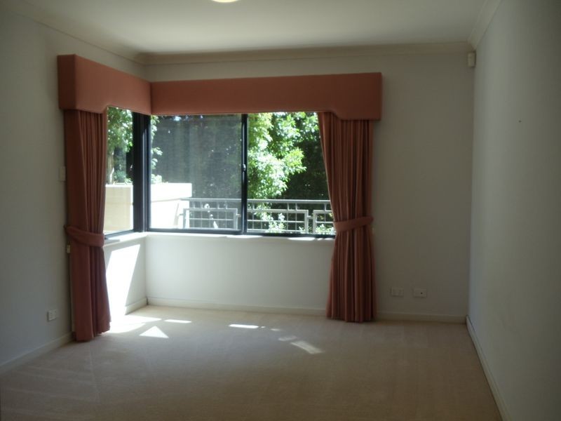 4/24 Constitution Street, East Perth WA 6004