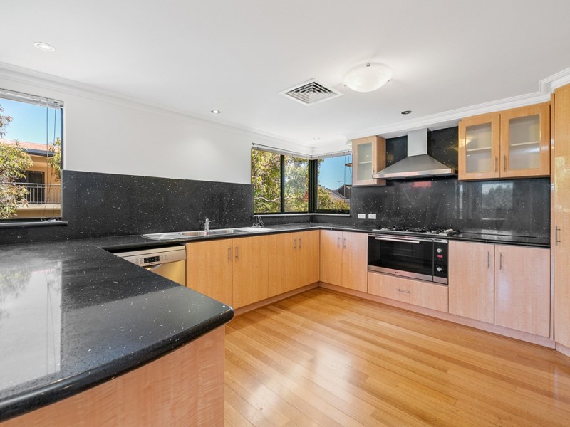 8/40 Victory Terrace, East Perth WA 6004