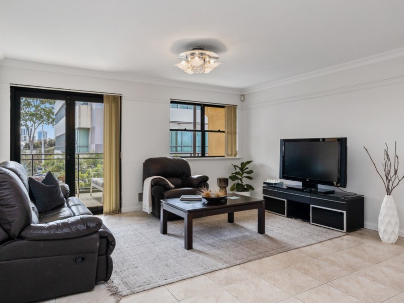 2/8 Tully Road, East Perth WA 6004