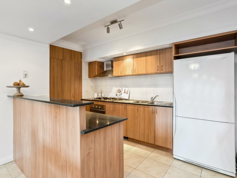 2/8 Tully Road, East Perth WA 6004