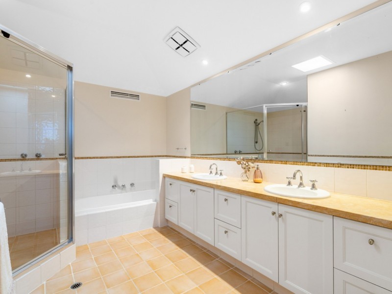 9/35 Haig Park Circle, East Perth WA 6004