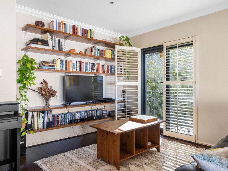 9/35 Haig Park Circle, East Perth WA 6004