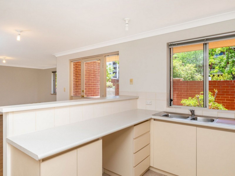 2/55 Wellington Street, East Perth WA 6004