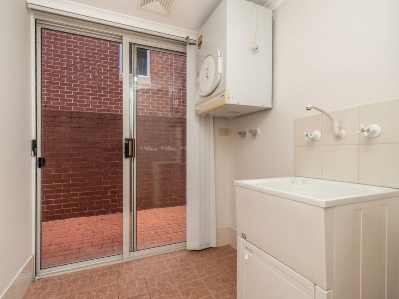 2/55 Wellington Street, East Perth WA 6004