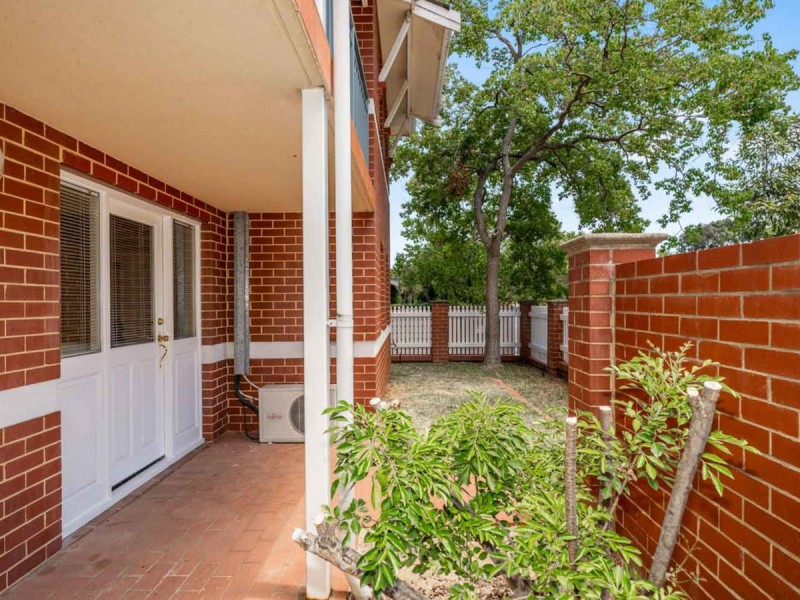 2/55 Wellington Street, East Perth WA 6004