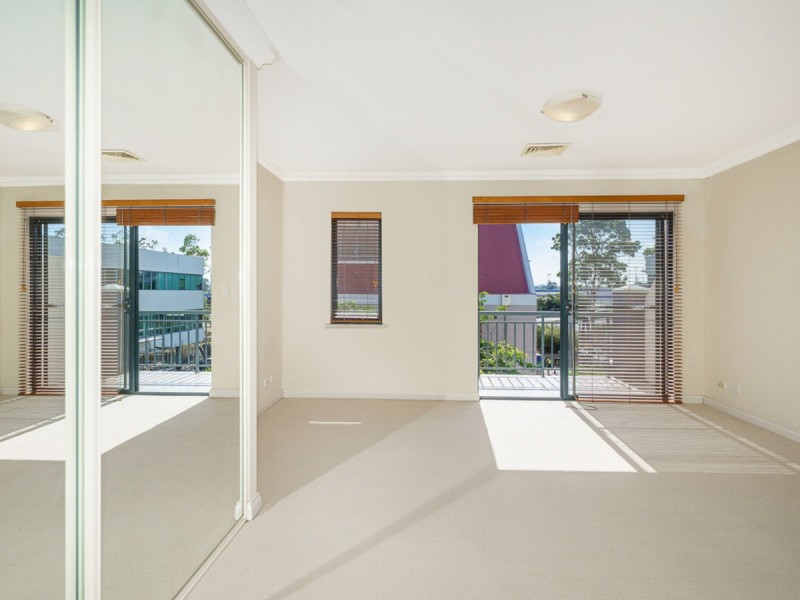 6 Tully Road, East Perth WA 6004