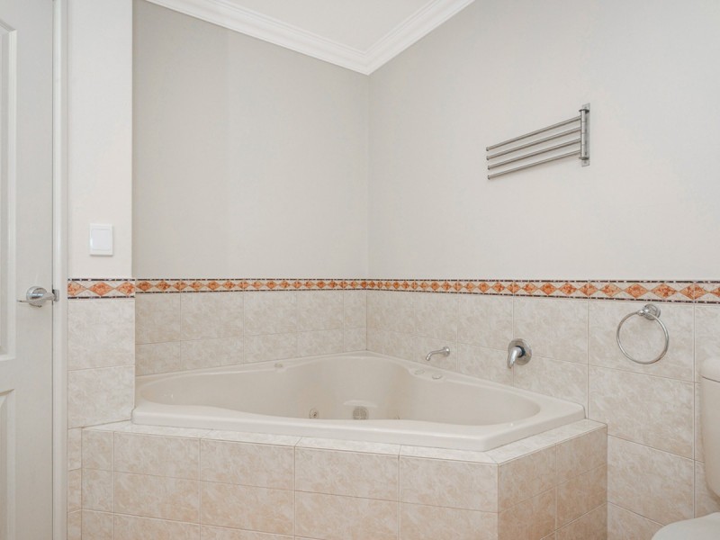 6 Tully Road, East Perth WA 6004