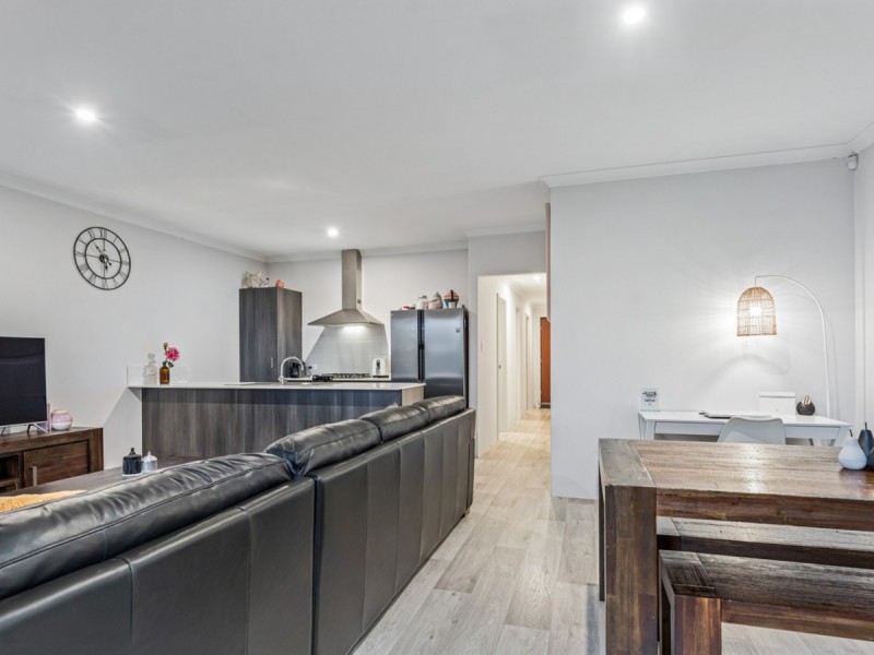 5 Antina Road, Banksia Grove WA 6031