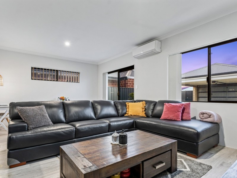 5 Antina Road, Banksia Grove WA 6031