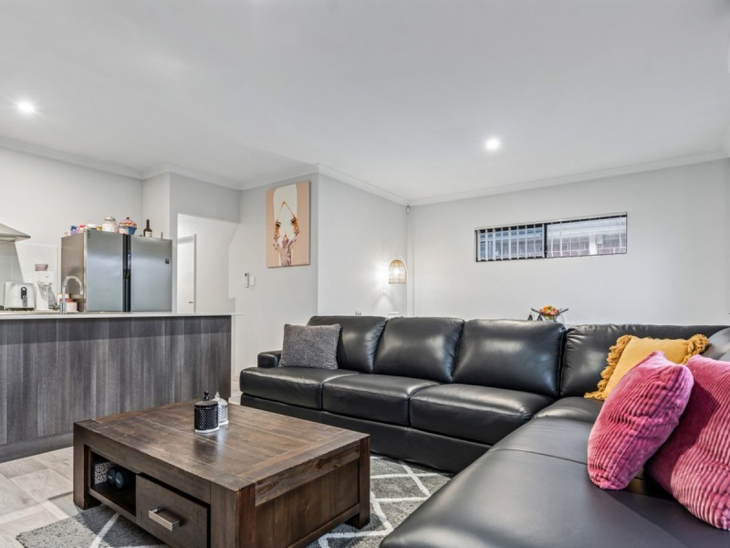 5 Antina Road, Banksia Grove WA 6031