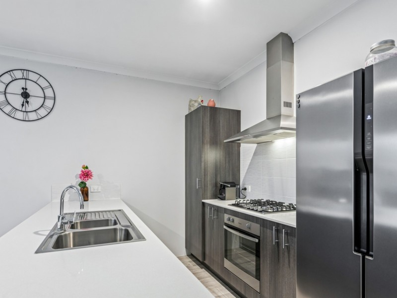 5 Antina Road, Banksia Grove WA 6031