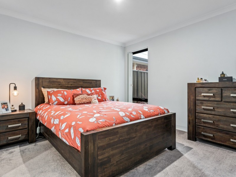 5 Antina Road, Banksia Grove WA 6031