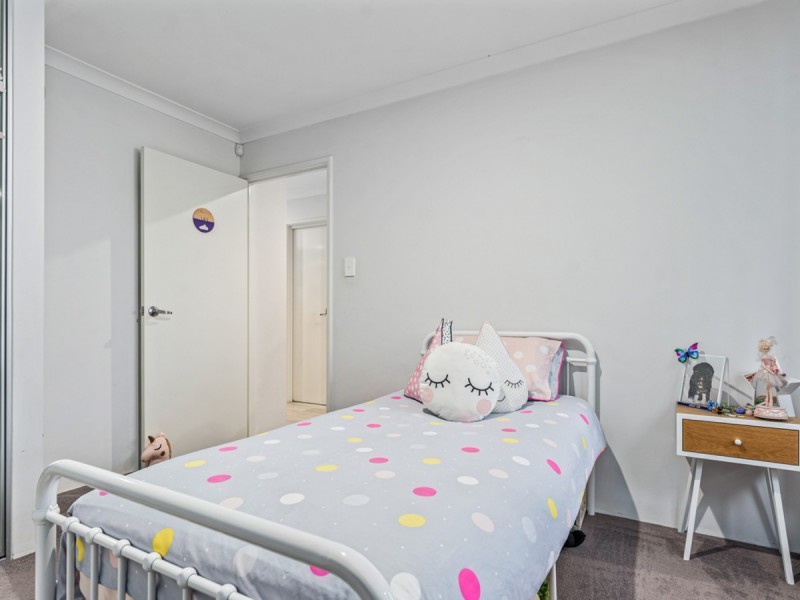 5 Antina Road, Banksia Grove WA 6031