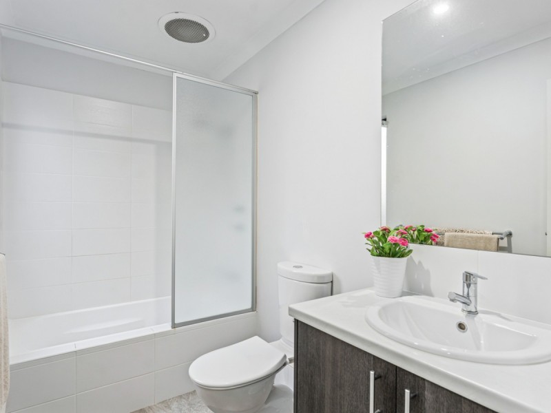 5 Antina Road, Banksia Grove WA 6031