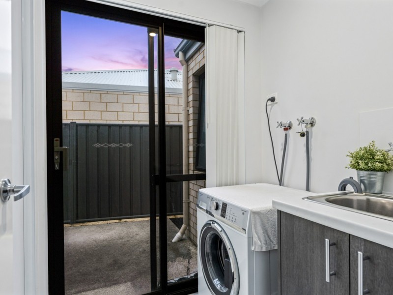 5 Antina Road, Banksia Grove WA 6031