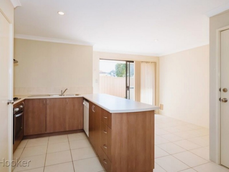 1/30 Eastdene Circle, Nollamara WA 6061