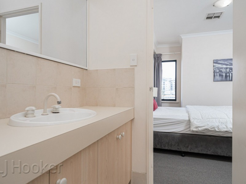 52/11 Regal Place, East Perth WA 6004